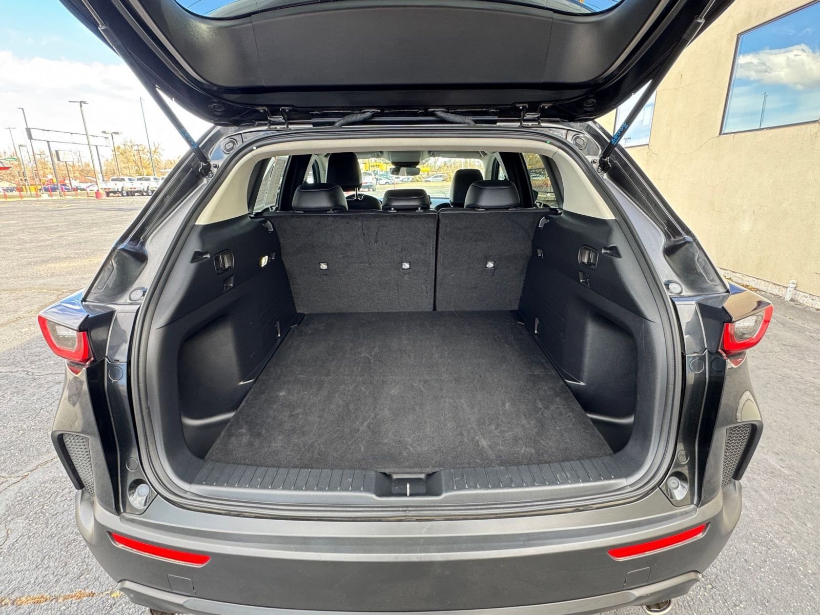 Used 2025 MAZDA CX-50 AWD 2.5 S w/ Select Package image 30