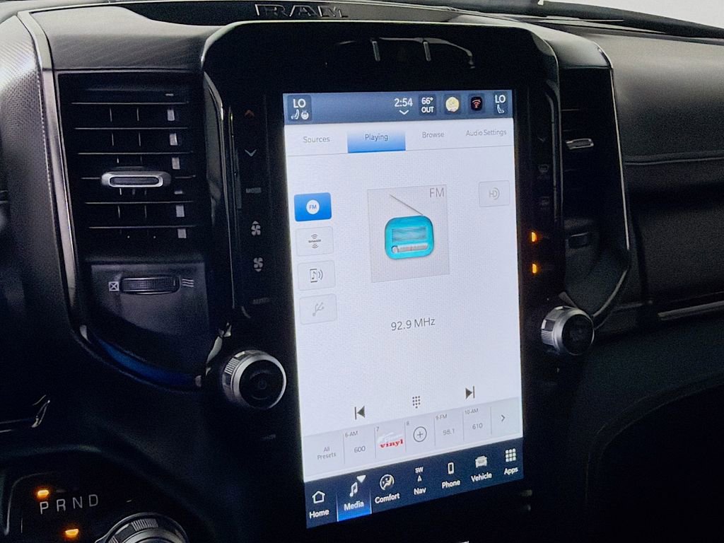 Used 2024 RAM 1500 Limited w/ Body Color Bumper Group image 17