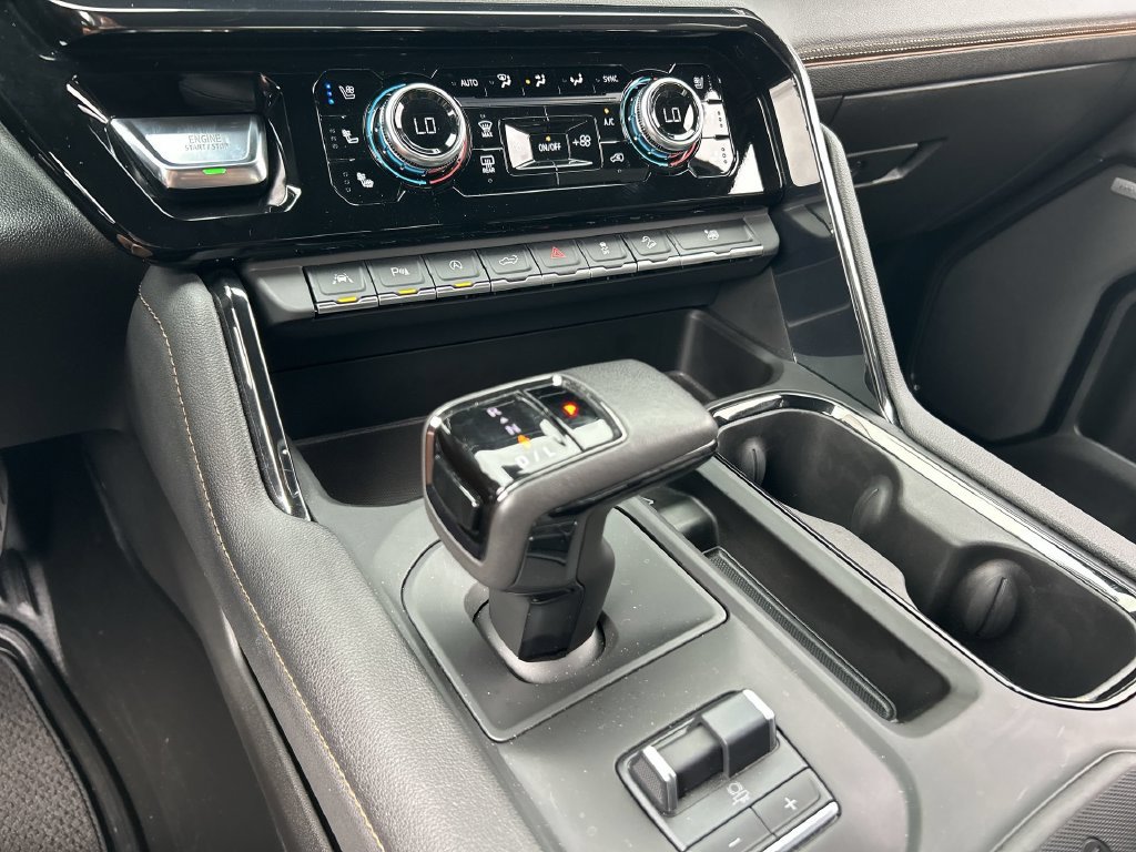 Used 2022 GMC Sierra 1500 AT4 w/ AT4 Premium Package AWD/4WD image 16