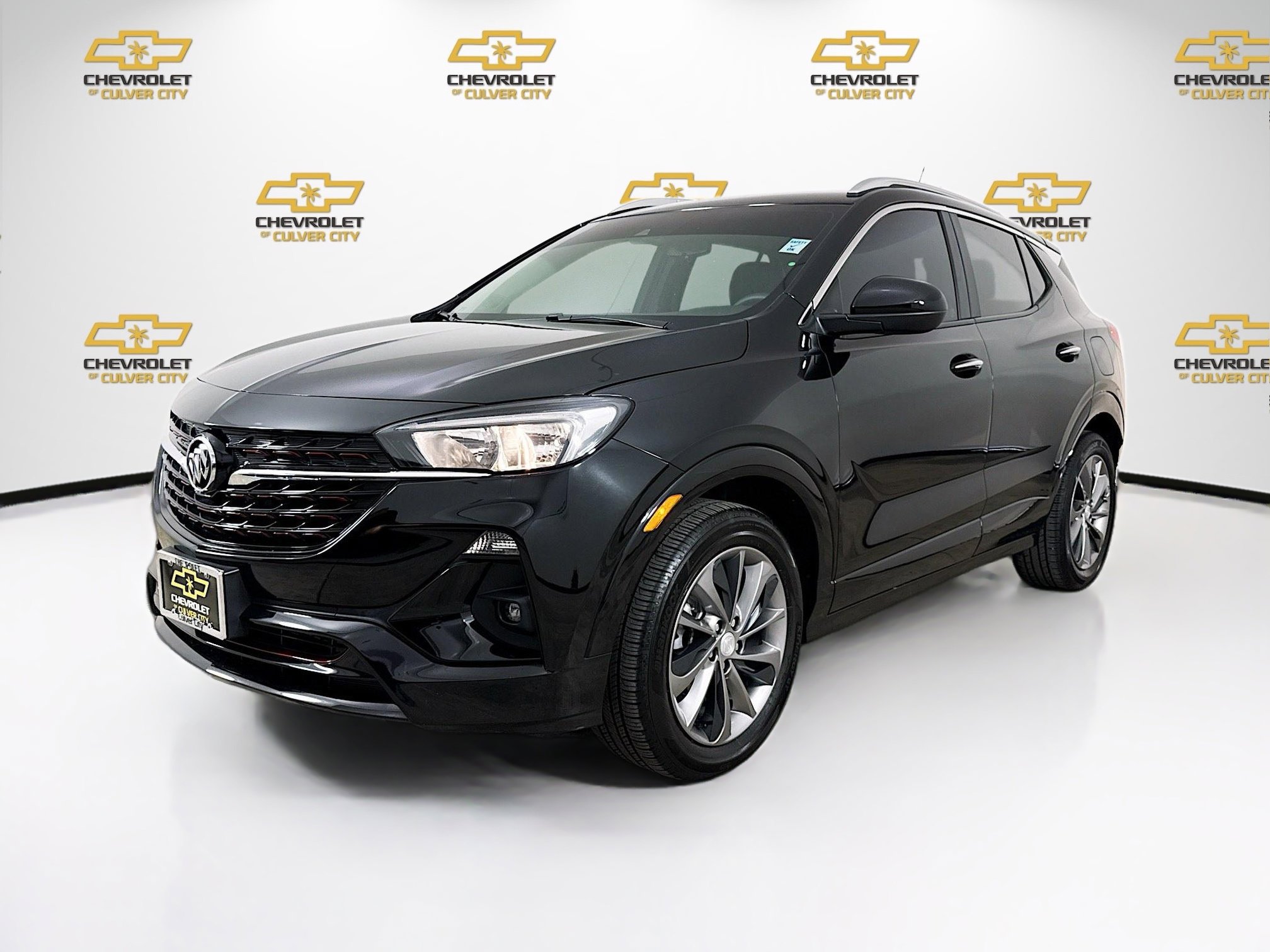 Used 2023 Buick Encore GX Select w/ Sport Touring Package image 3