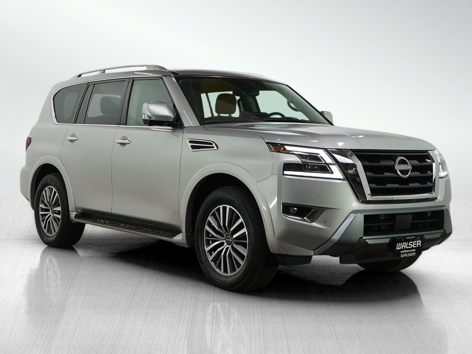 Used 2024 Nissan Armada SL image 8