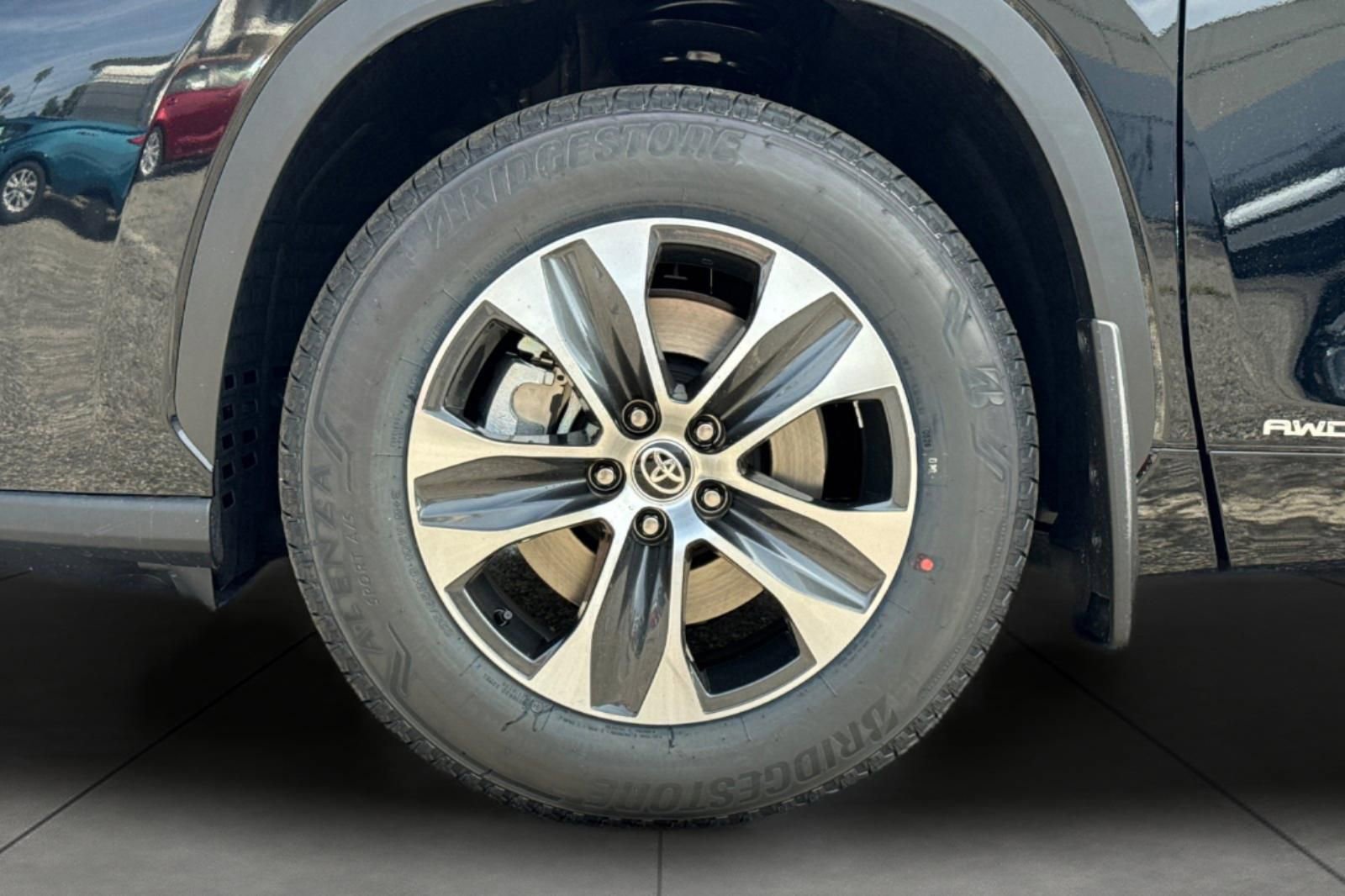 New 2026 Toyota Highlander XLE image 34