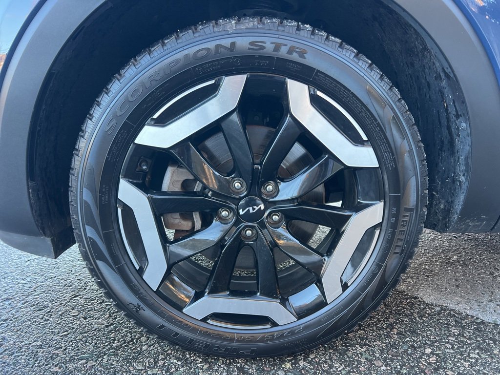 Used 2023 Kia Telluride S w/ S Sunroof Package image 9