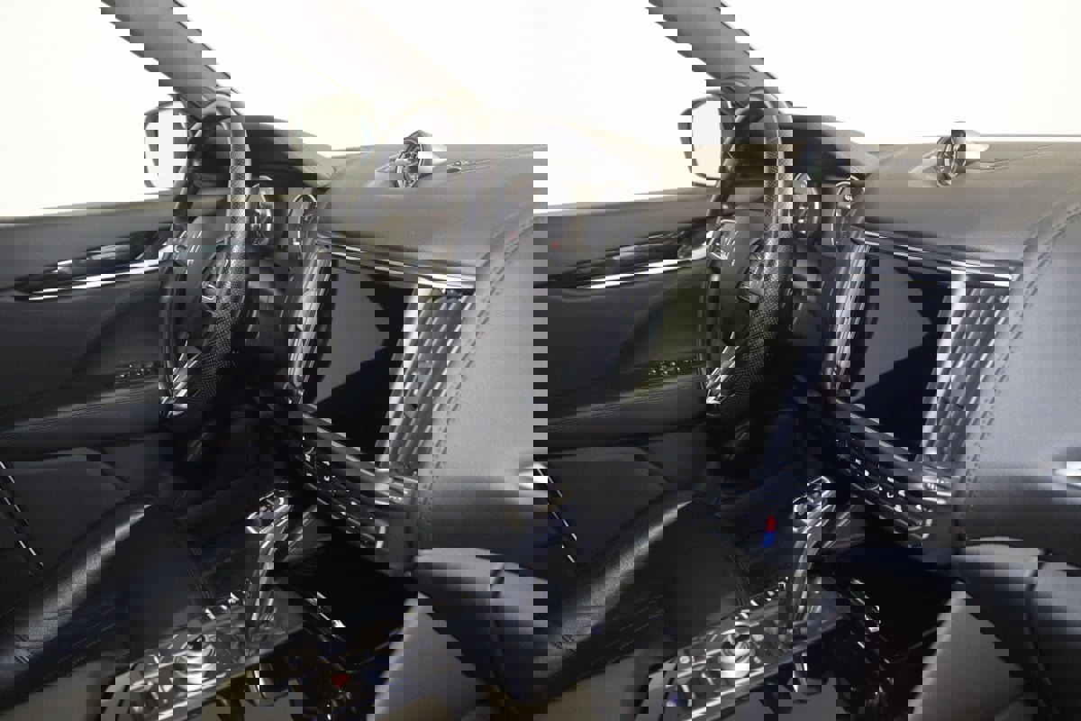 Used 2022 Maserati Levante Modena image 37