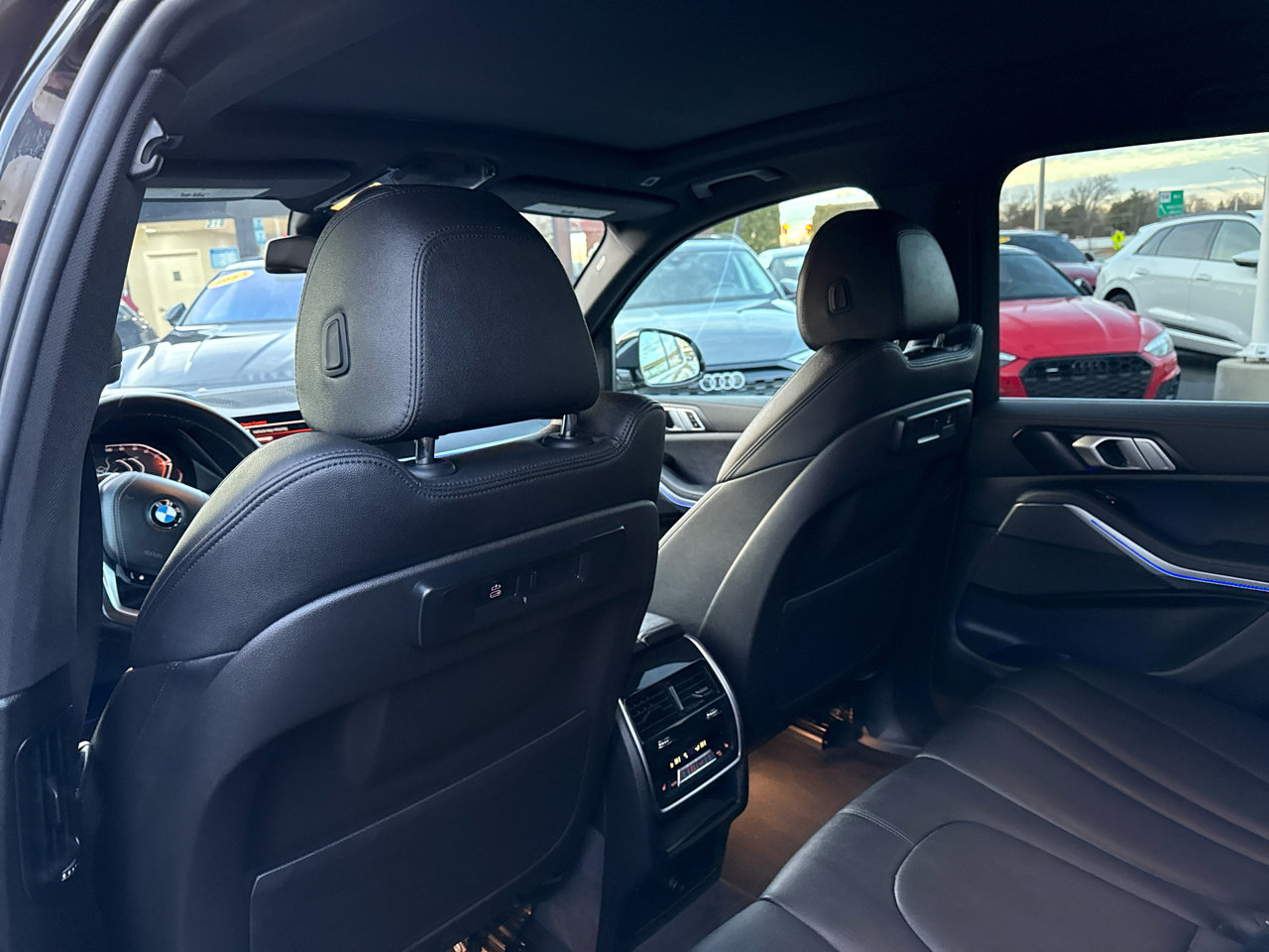 Used 2022 BMW X5 xDrive40i w/ Premium Package image 29