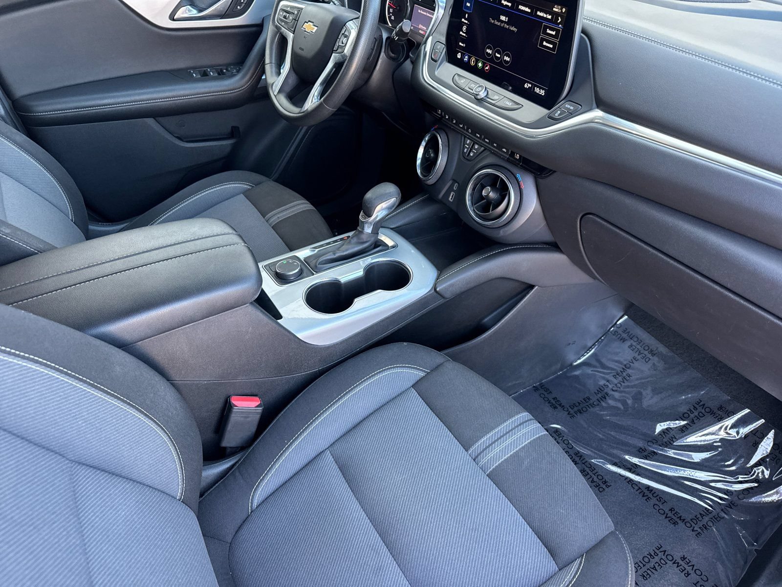 Used 2023 Chevrolet Blazer LT FWD image 18