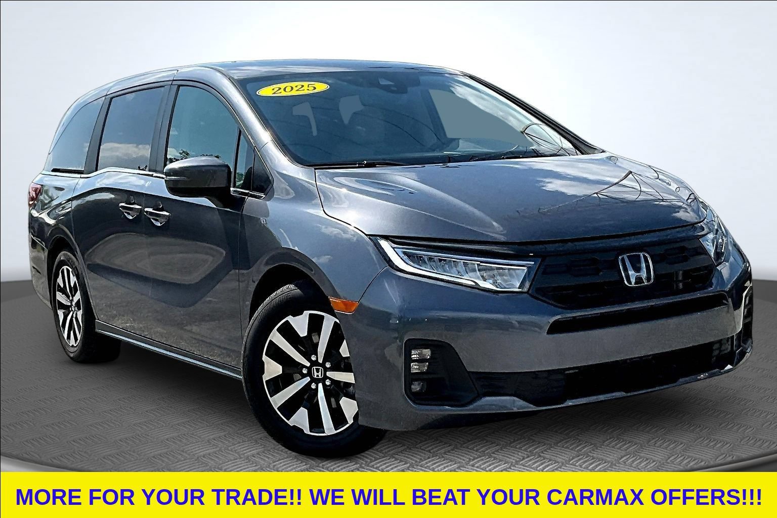 Used 2025 Honda Odyssey EX-L image 2