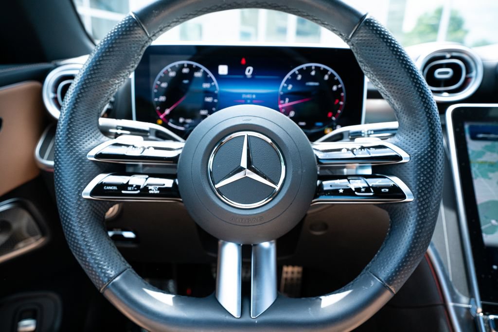 Used 2024 Mercedes-Benz CLE 300 4MATIC Cabriolet image 35