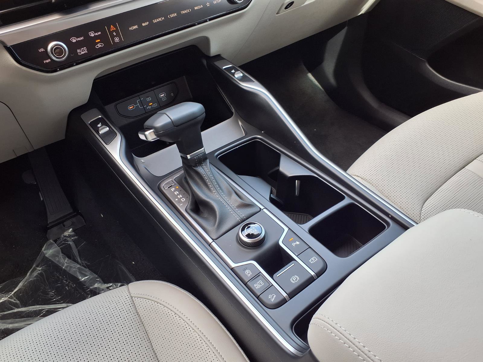 New 2026 Kia Sorento S image 9