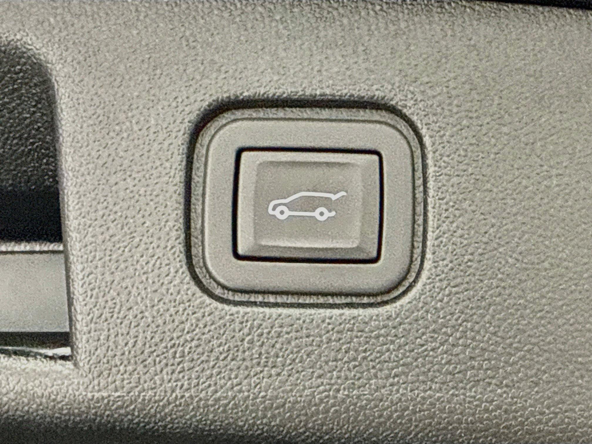 Used 2024 Chevrolet Blazer EV LT AWD/4WD image 30
