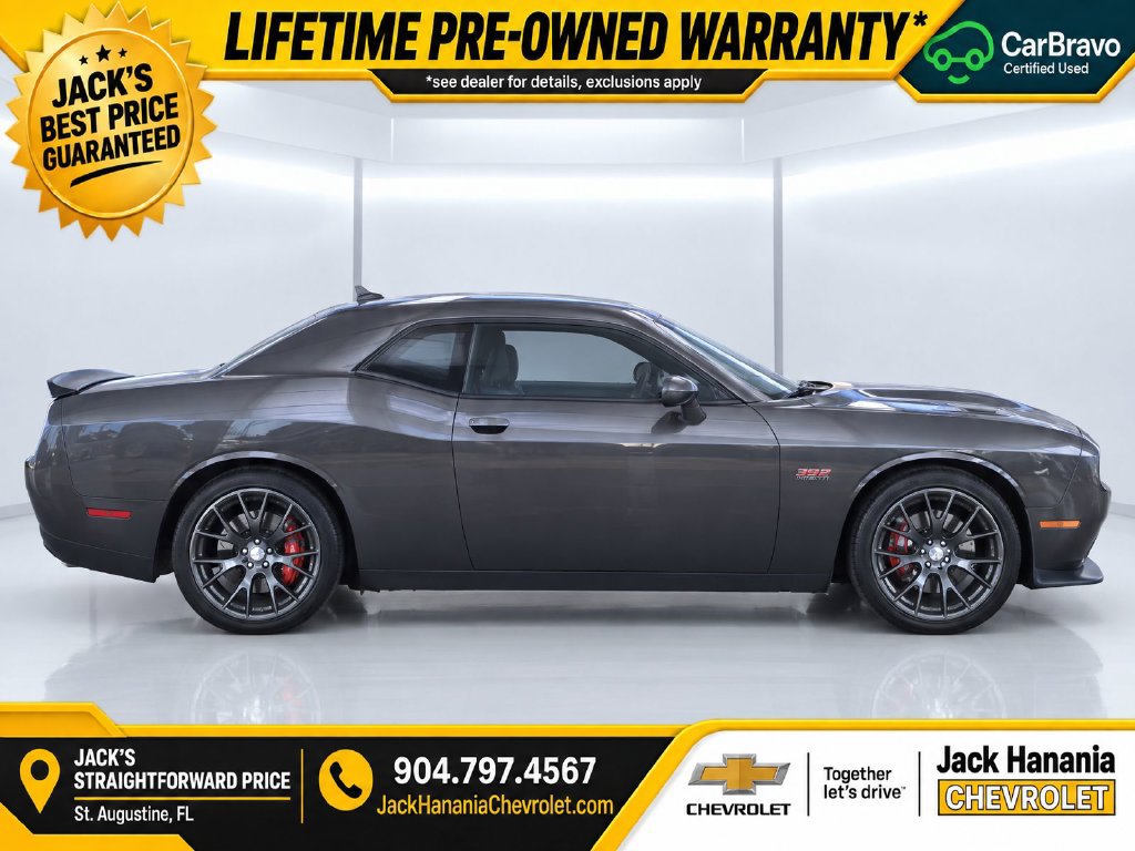 Used 2015 Dodge Challenger SRT RWD image 8