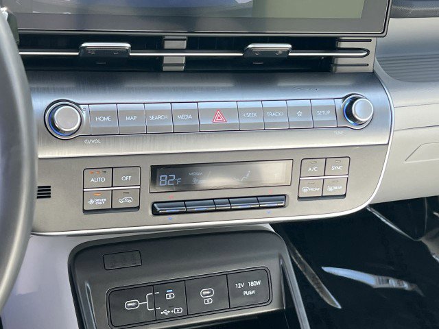 Used 2024 Hyundai Kona SEL image 18