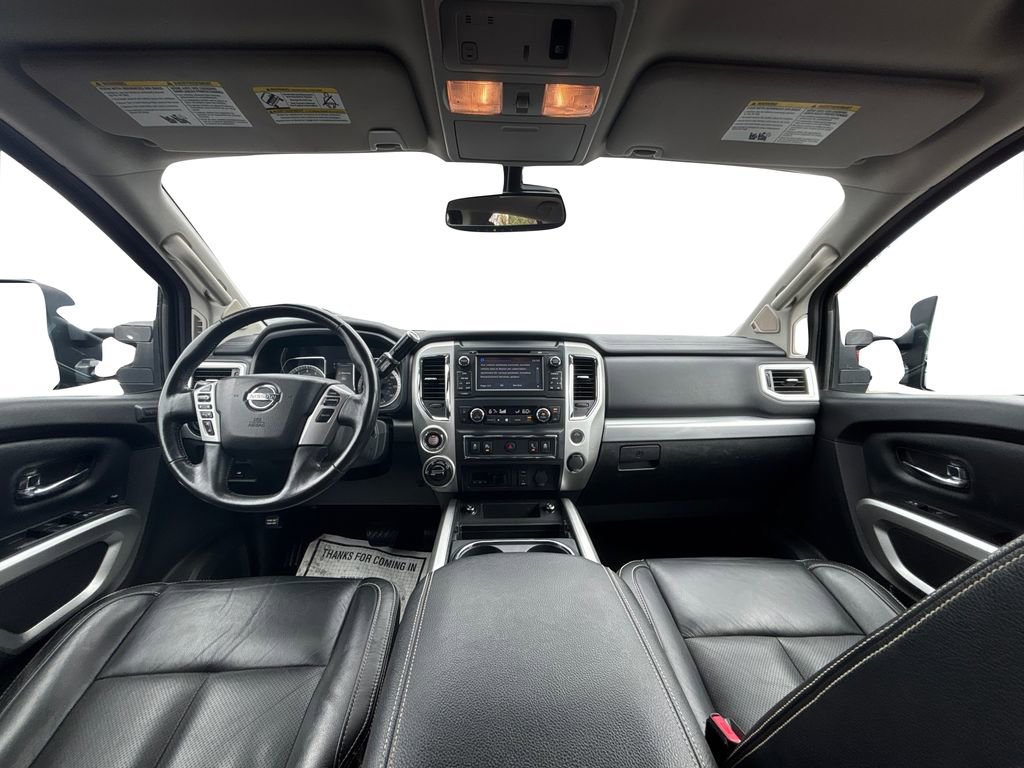 Used 2018 Nissan Titan PRO-4X w/ Pro-4x Convenience Package image 18