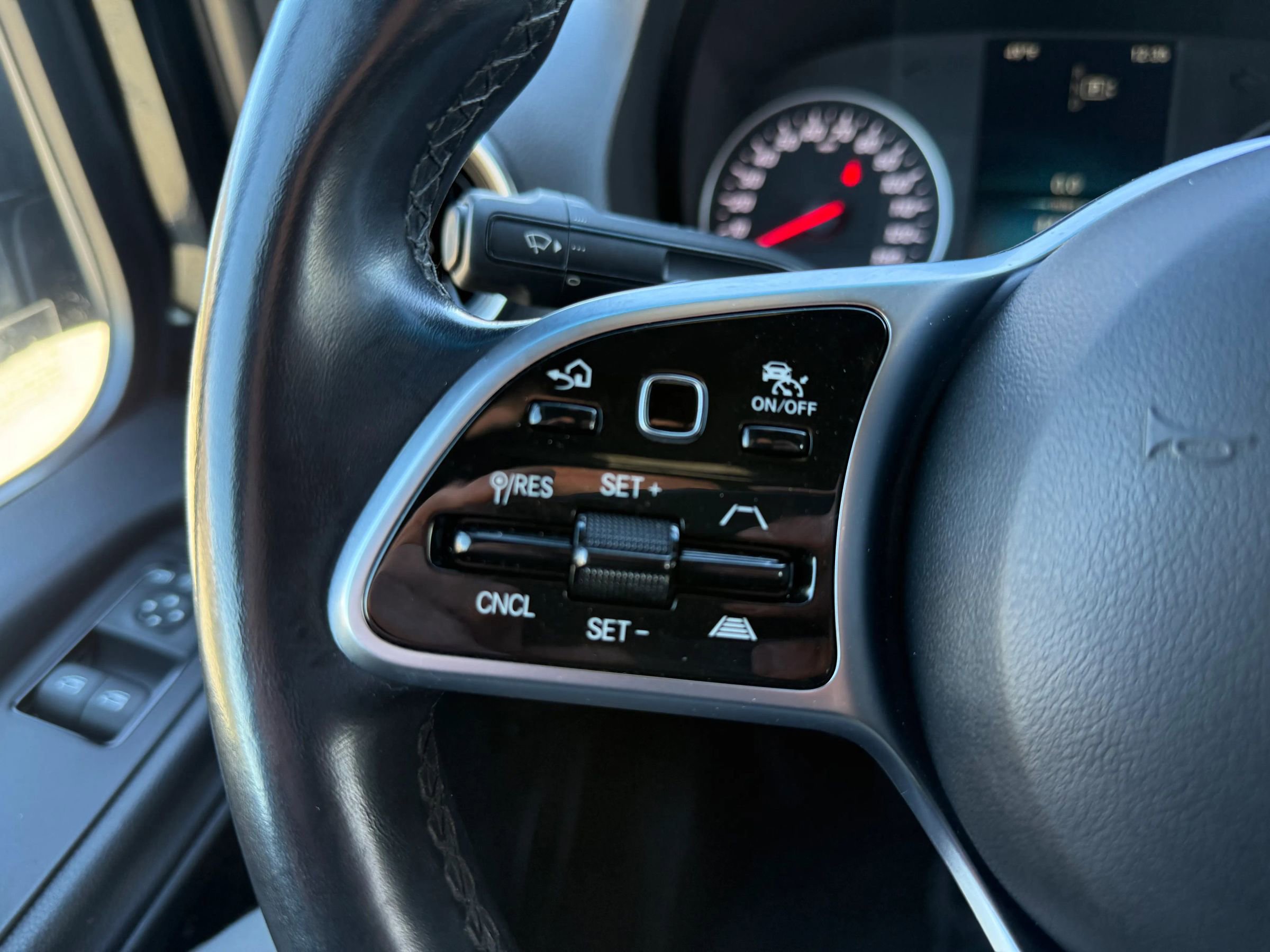 Used 2021 Mercedes-Benz Sprinter 2500 image 23