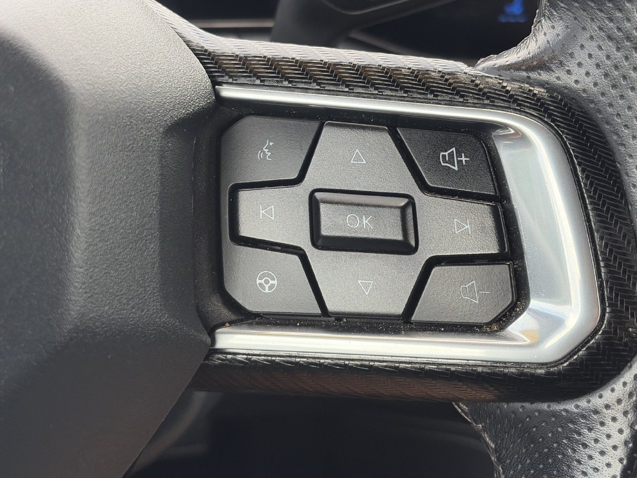 Used 2024 Ford Mustang Premium RWD image 15