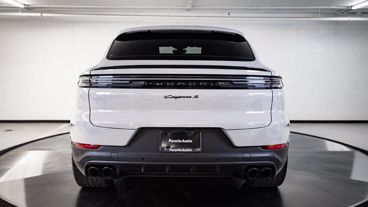 Certified 2024 Porsche Cayenne S AWD/4WD image 6