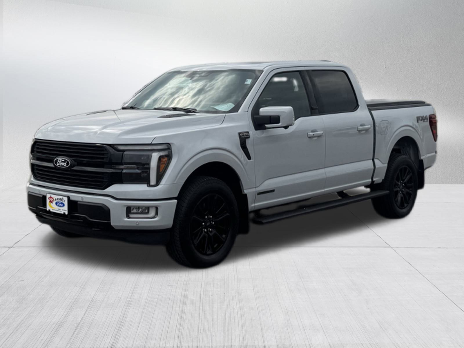 Used 2025 Ford F150 Platinum w/ Equipment Group 702A High image 3