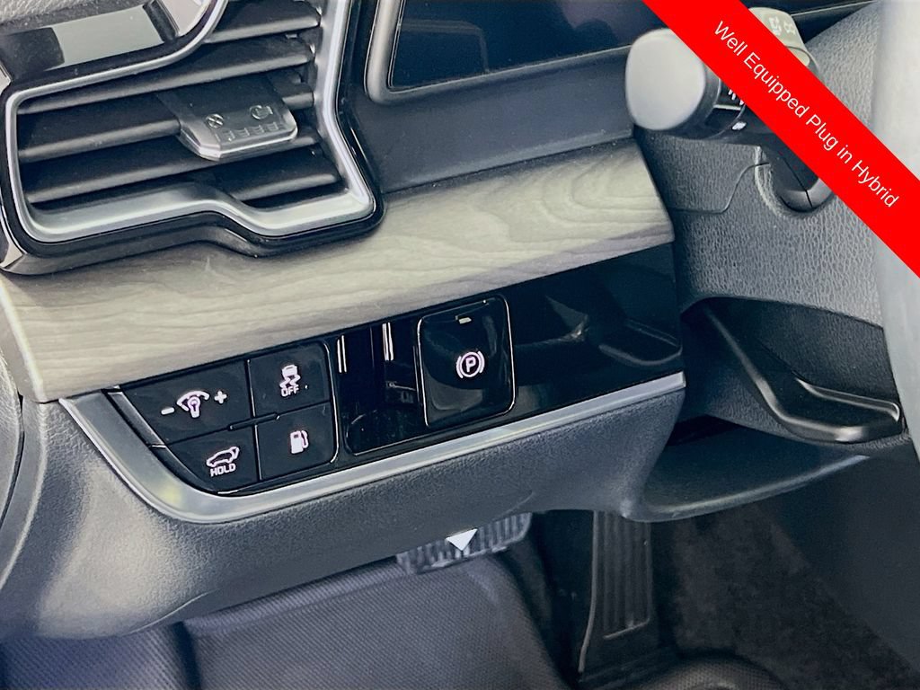 Certified 2025 Kia Sportage X-Line AWD/4WD image 11