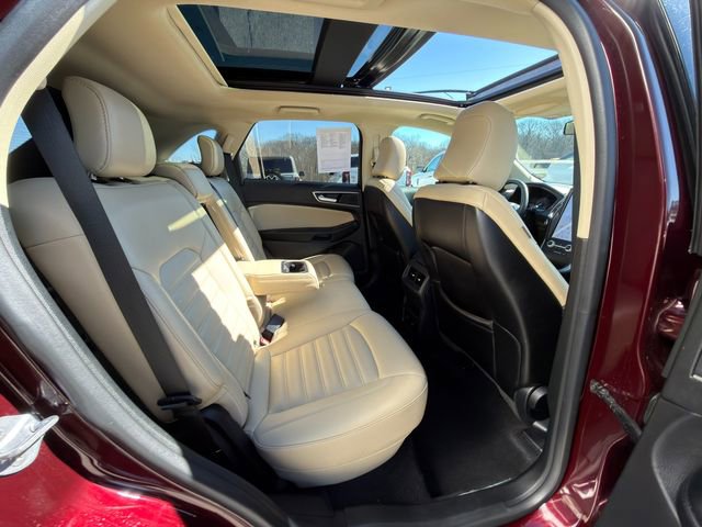 Used 2022 Ford Edge SEL w/ Convenience Package image 10
