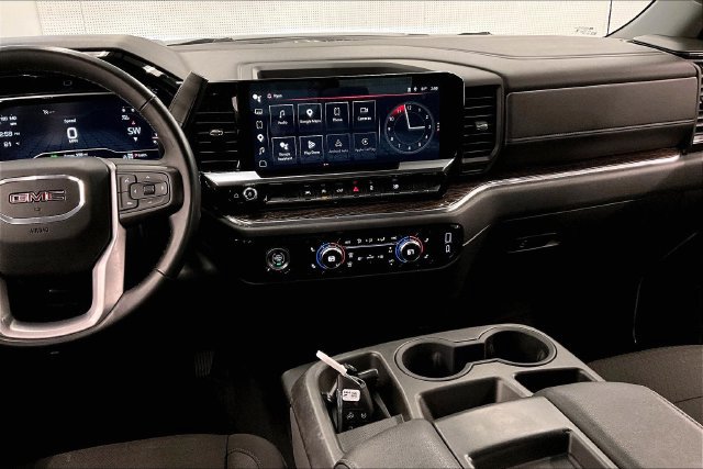 Used 2023 GMC Sierra 1500 Elevation w/ LPO, Elevation Black Package AWD/4WD image 7