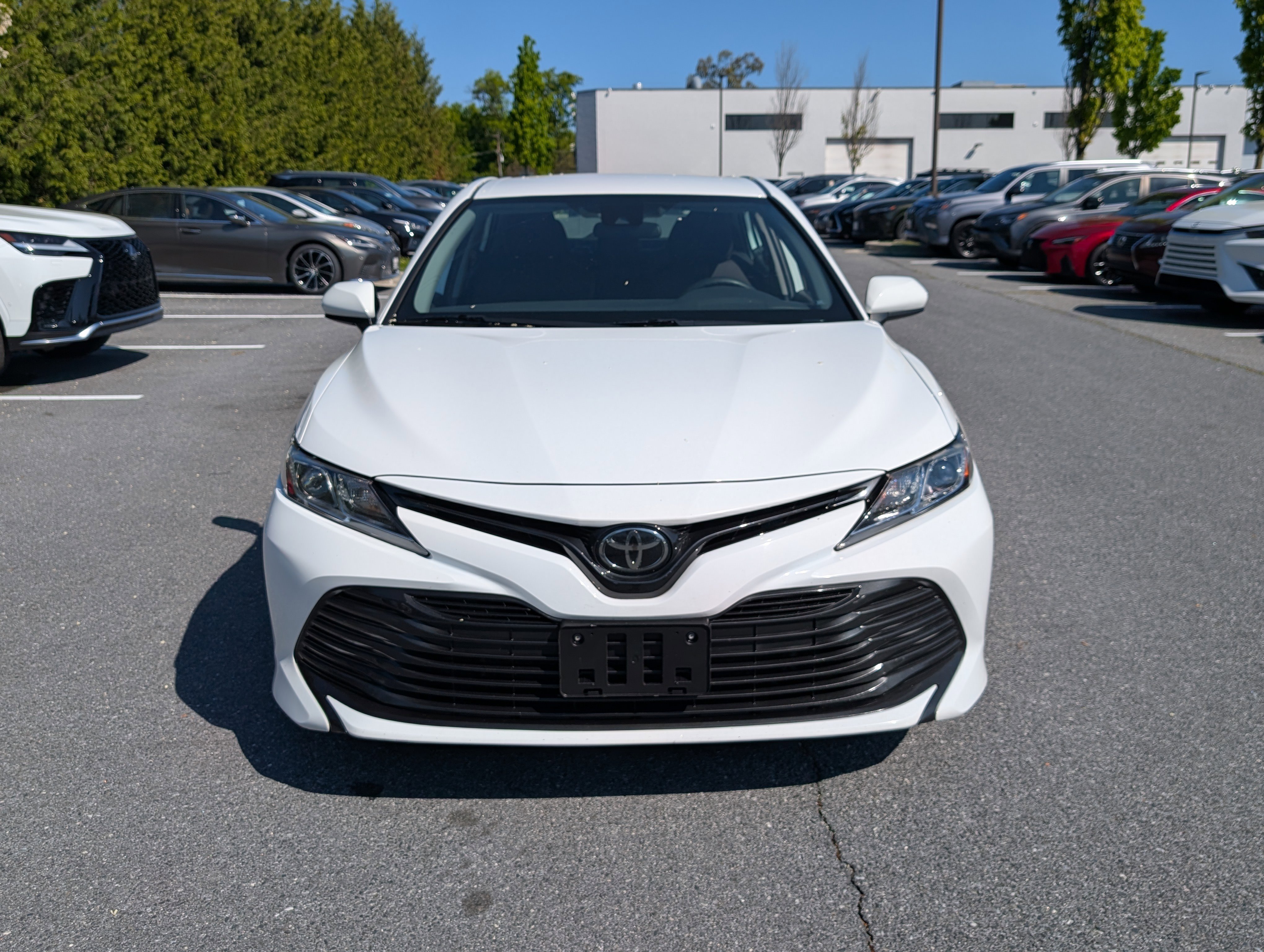 Used 2020 Toyota Camry LE FWD image 6