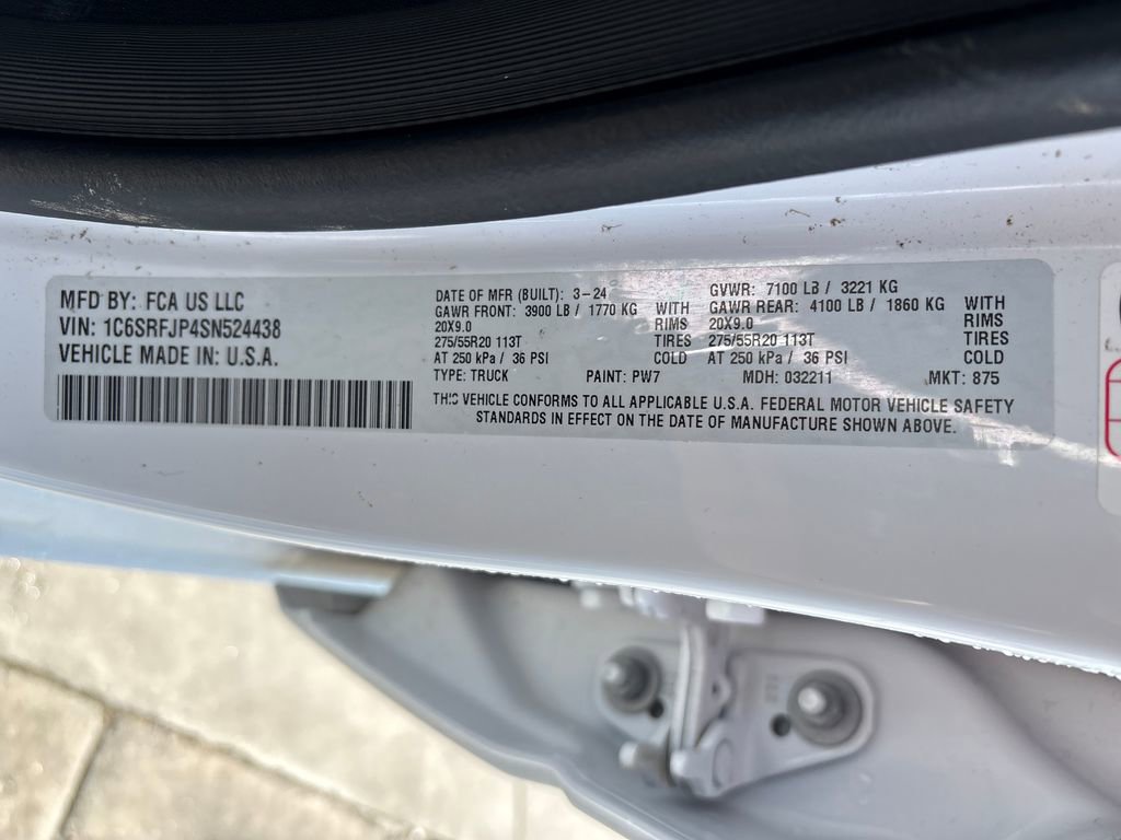 Used 2025 RAM 1500 Laramie image 32