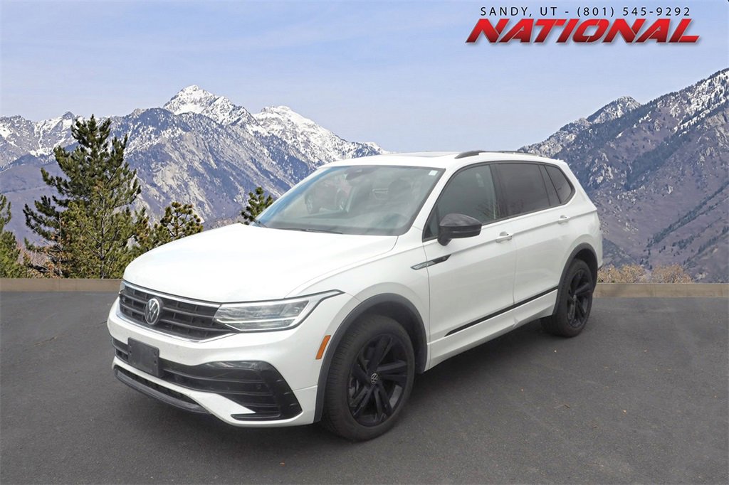 Used 2024 Volkswagen Tiguan SE R-Line