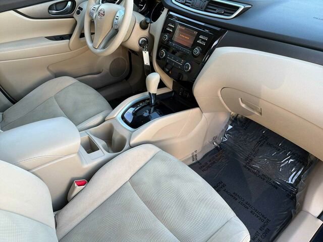 Used 2015 Nissan Rogue S image 20
