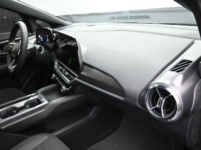 New 2026 Chevrolet Equinox EV LT w/ Midnight Package FWD image 31