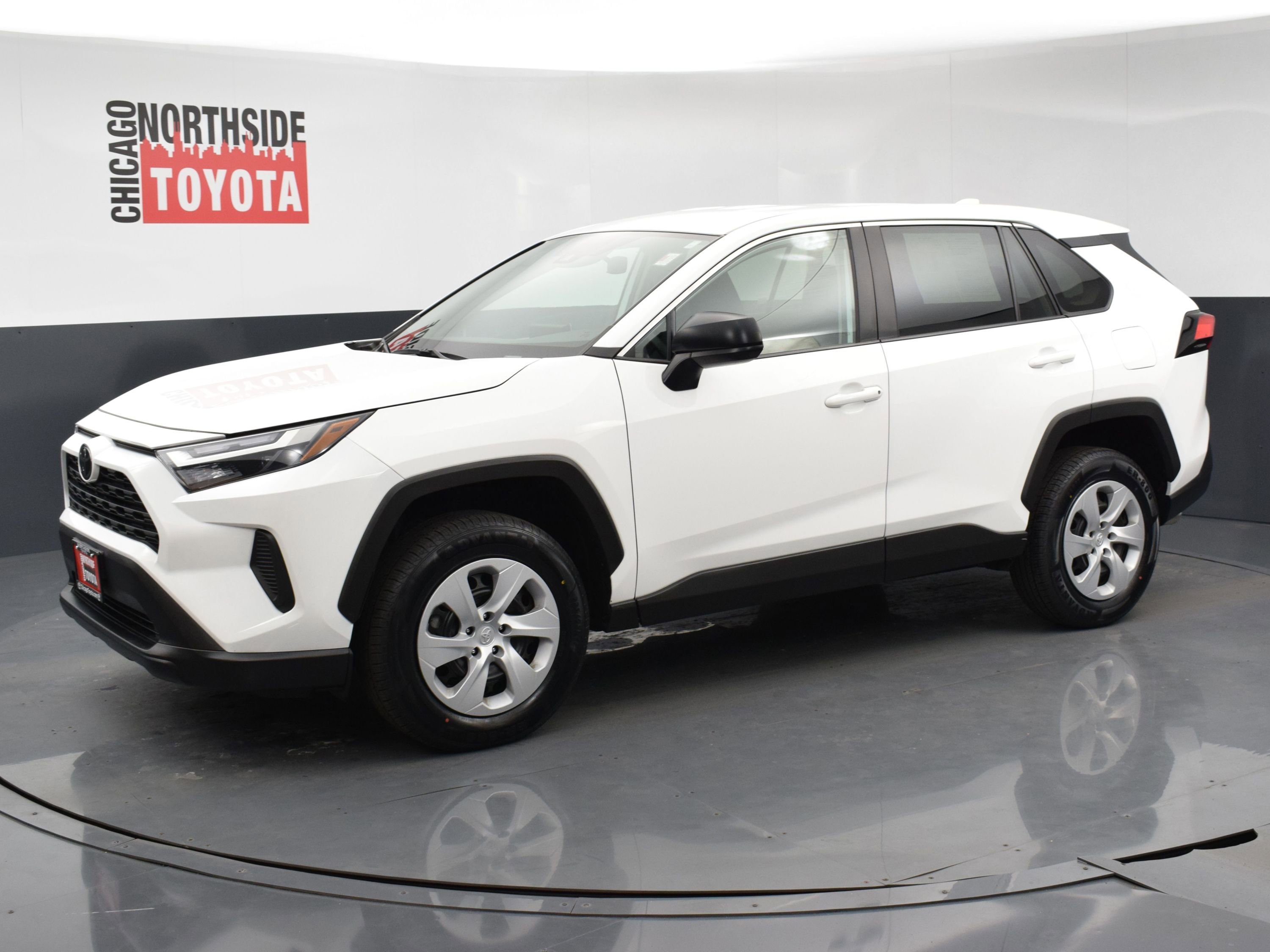 Used 2024 Toyota RAV4 LE image 8