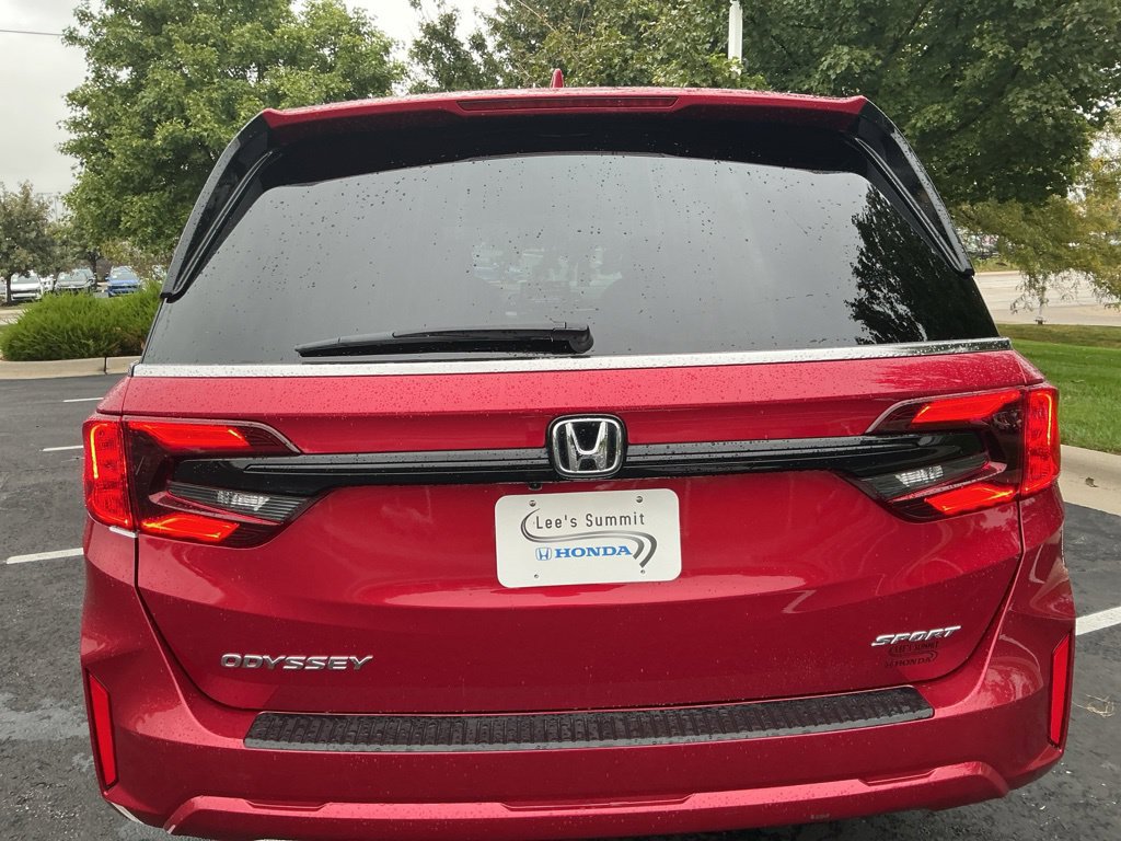 Used 2025 Honda Odyssey Sport-L image 10