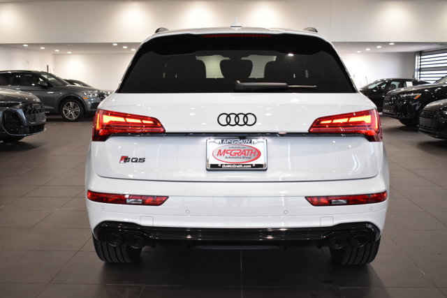 Used 2025 Audi SQ5 Premium Plus w/ Premium Plus Package image 10