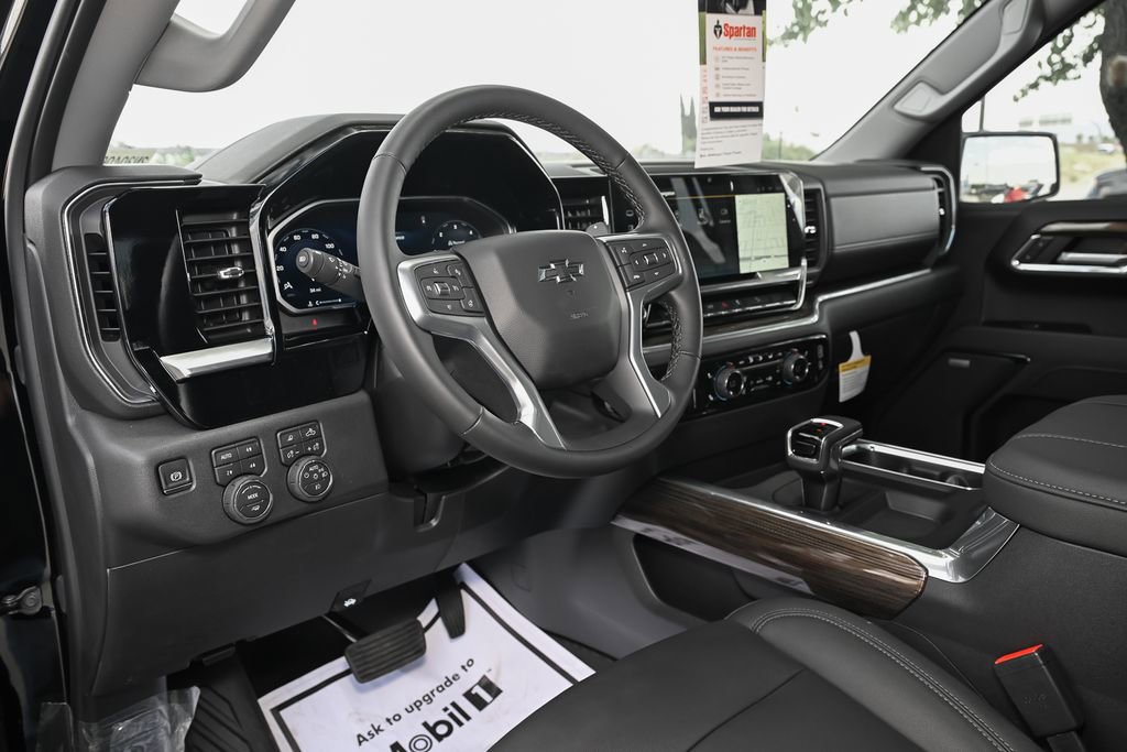 New 2026 Chevrolet Silverado 1500 LT Trail Boss w/ LT Trail Boss Premium Package AWD/4WD image 17
