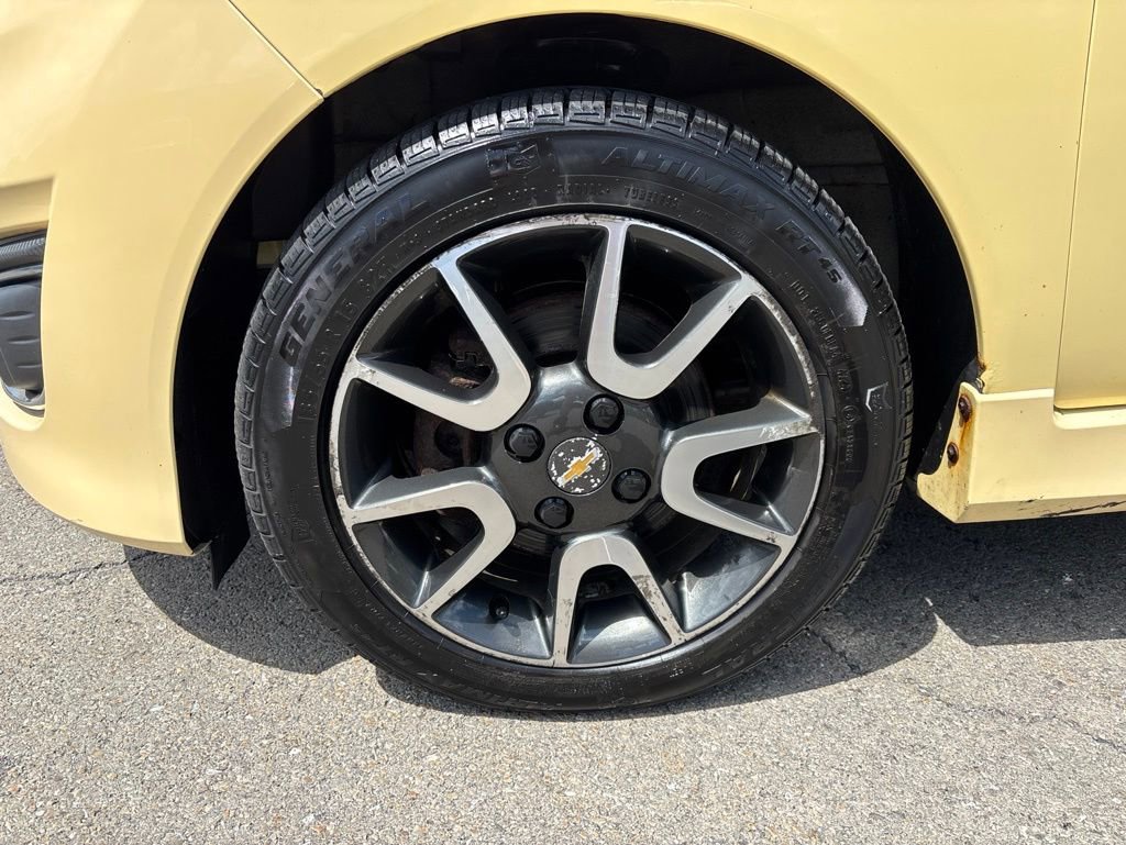 Used 2013 Chevrolet Spark LT FWD image 12