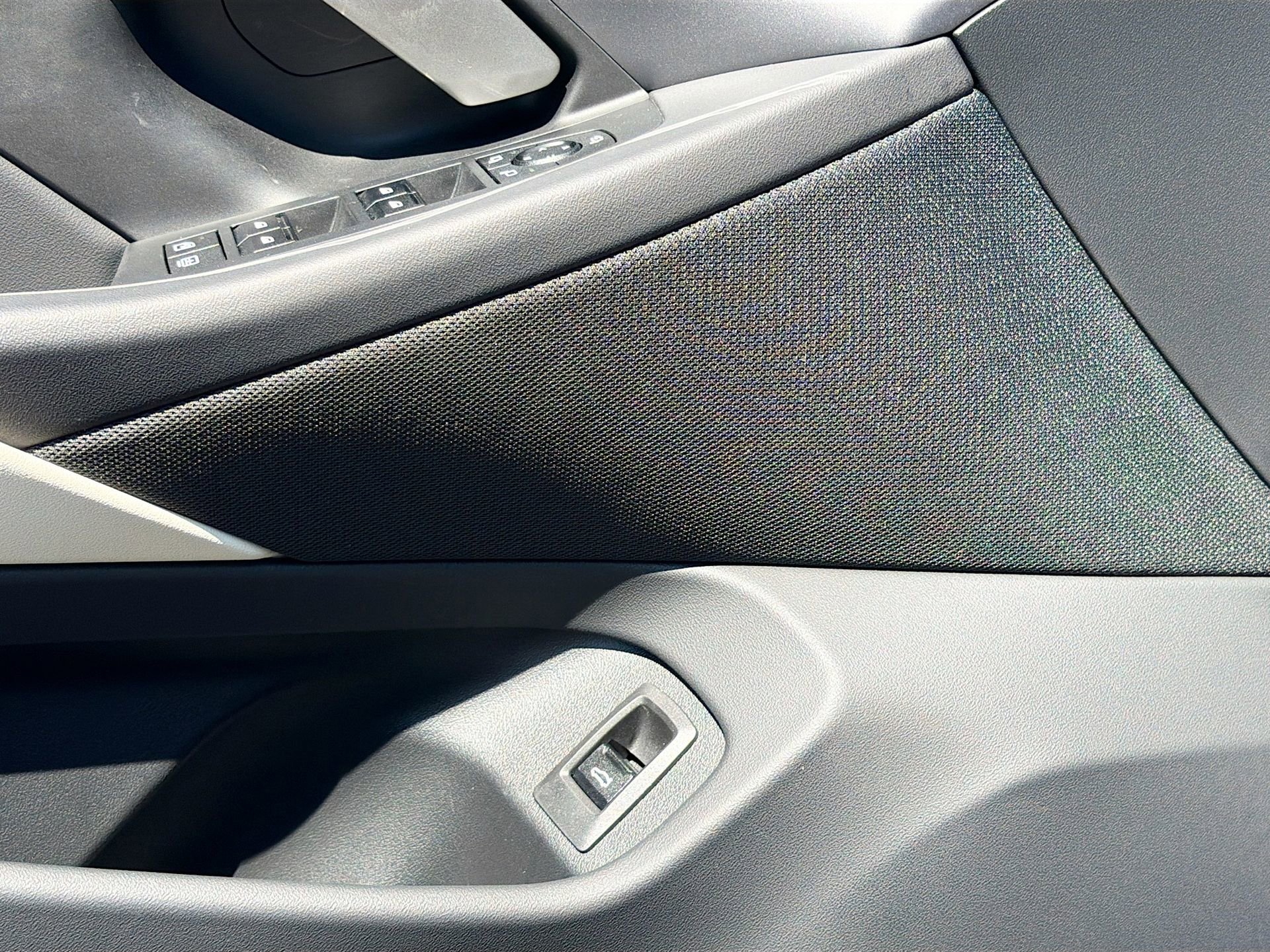 Used 2025 BMW 530i 530i w/ M Sport Package image 25