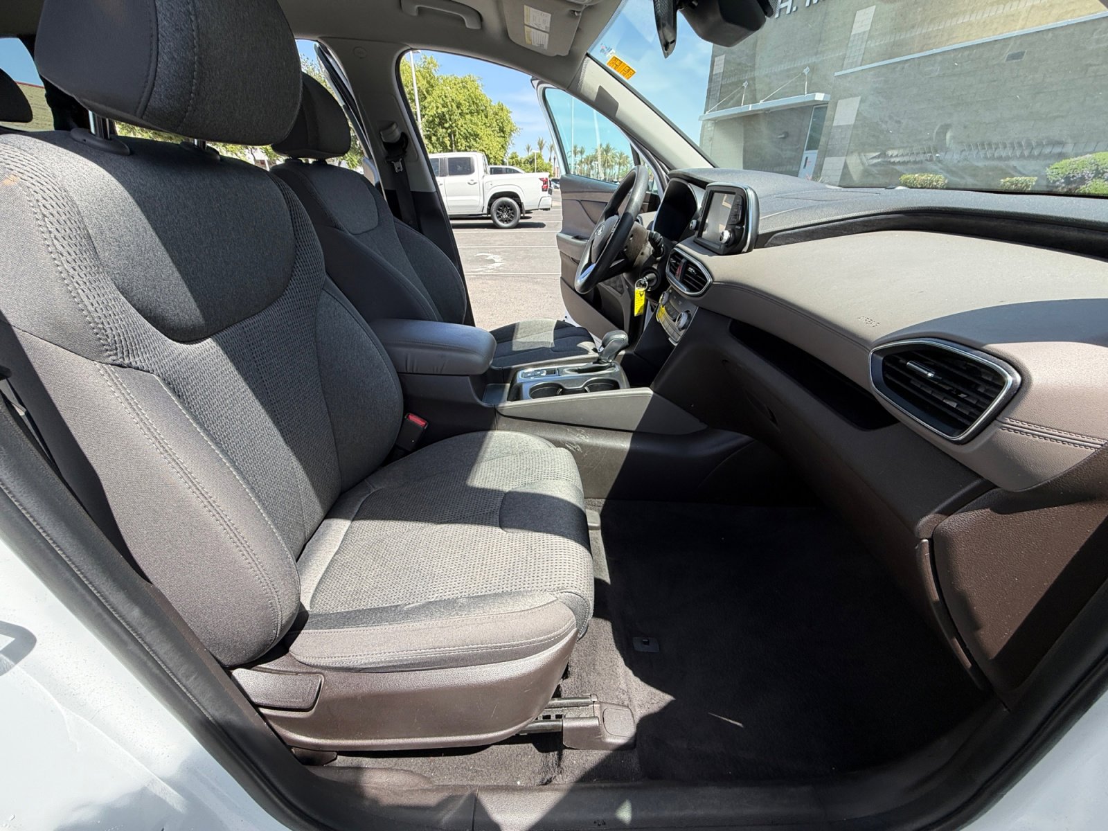 Used 2020 Hyundai Santa Fe SE AWD/4WD image 19