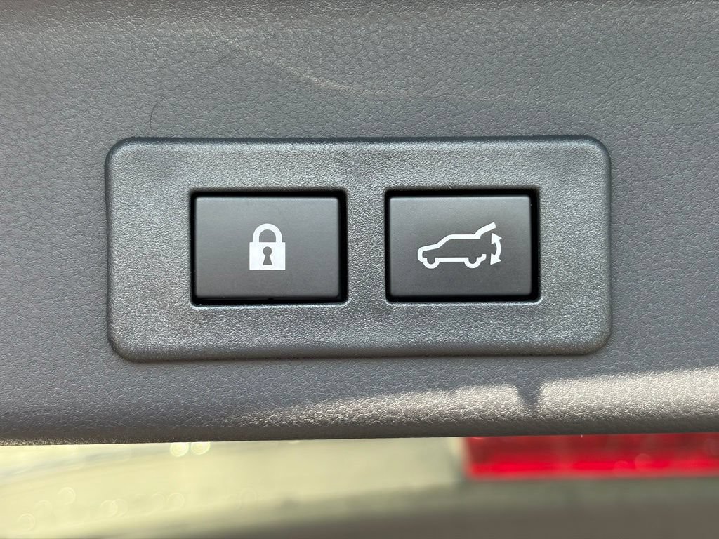 Used 2024 Subaru Ascent Limited AWD/4WD image 15