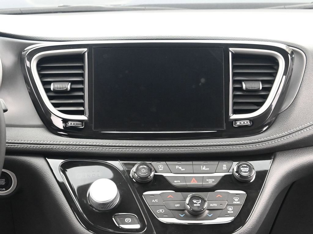 New 2026 Chrysler Pacifica Select image 26