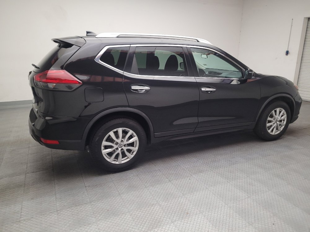 Used 2018 Nissan Rogue SV FWD image 10