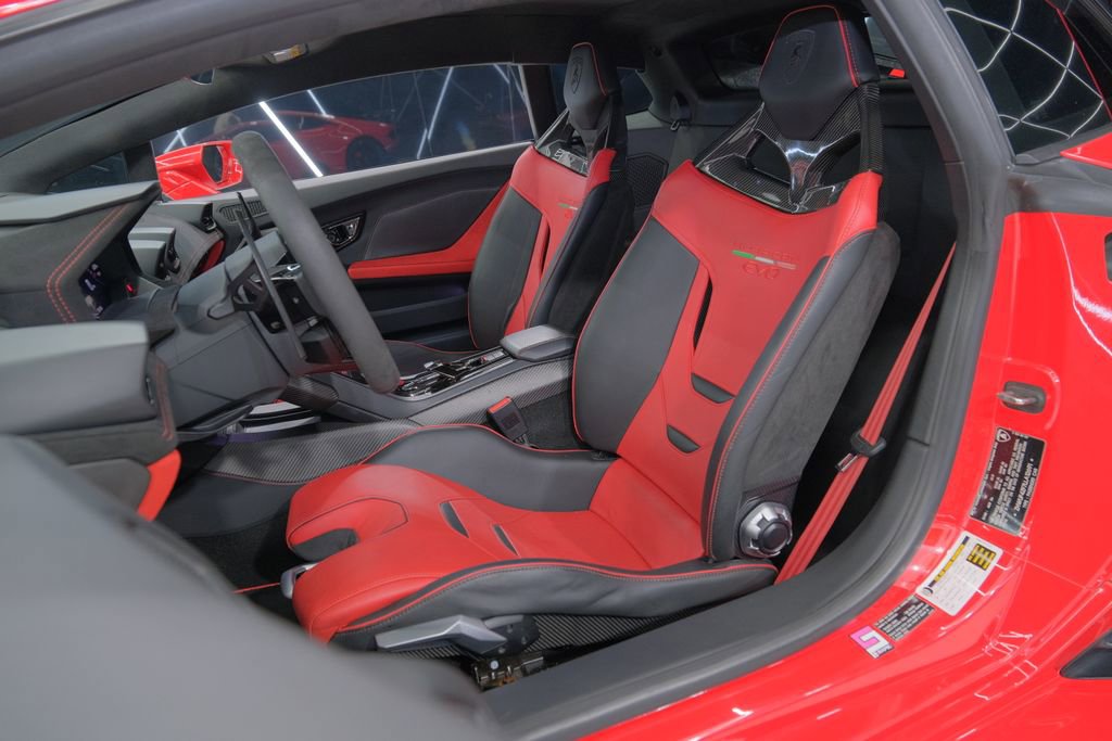 Used 2020 Lamborghini Huracan EVO image 18