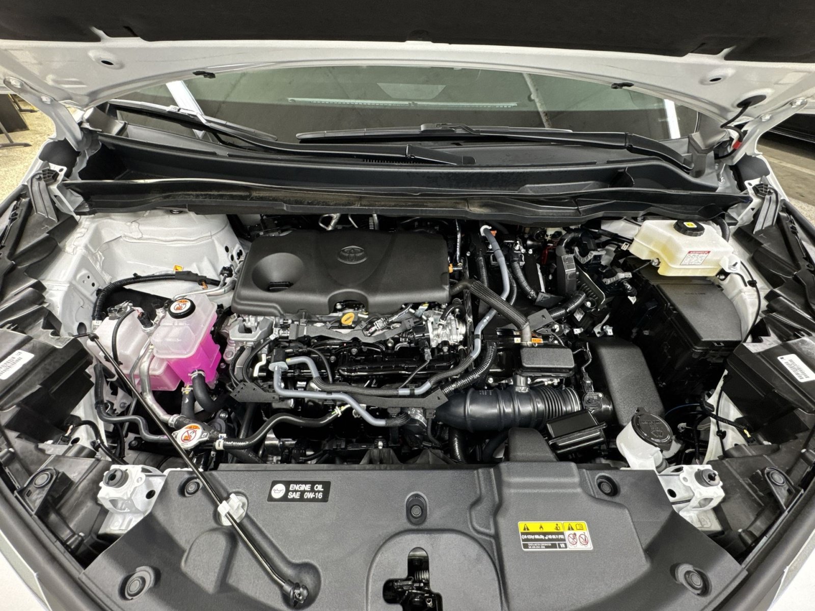 Used 2026 Toyota Sienna XLE FWD image 42