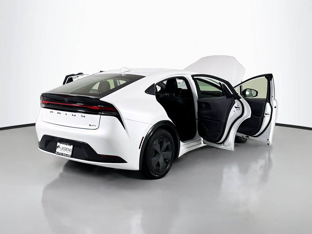 Used 2023 Toyota Prius LE FWD image 20