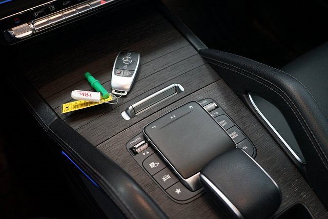 Used 2021 Mercedes-Benz GLE 350 GLE 350 w/ Premium Package image 39