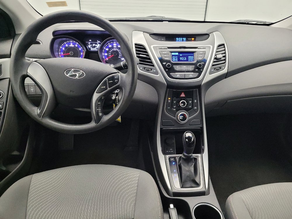 Used 2014 Hyundai Elantra SE FWD image 22