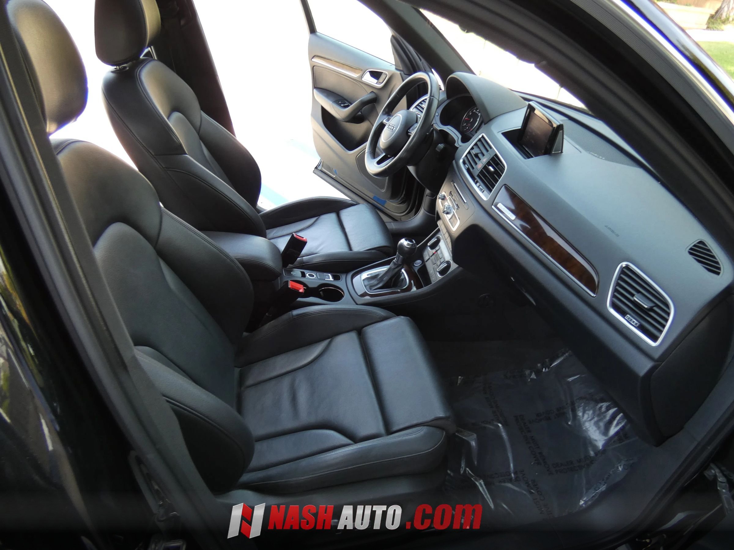 Used 2018 Audi Q3 2.0T Premium Plus w/ Premium Plus Package AWD/4WD image 30