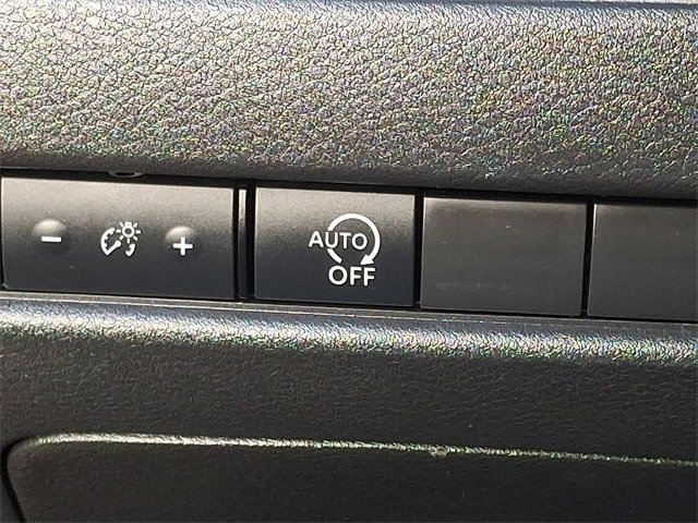 Used 2023 Nissan Rogue SV image 22