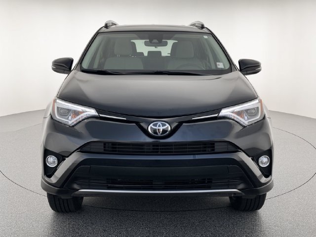 Used 2017 Toyota RAV4 Limited FWD image 8