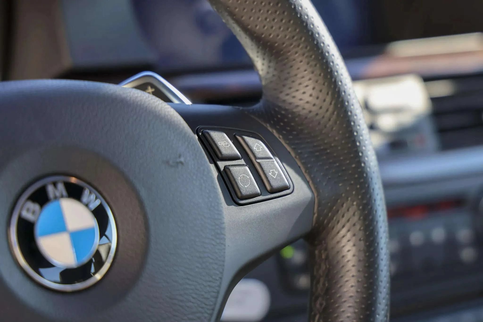 Used 2012 BMW 335i Convertible RWD image 19