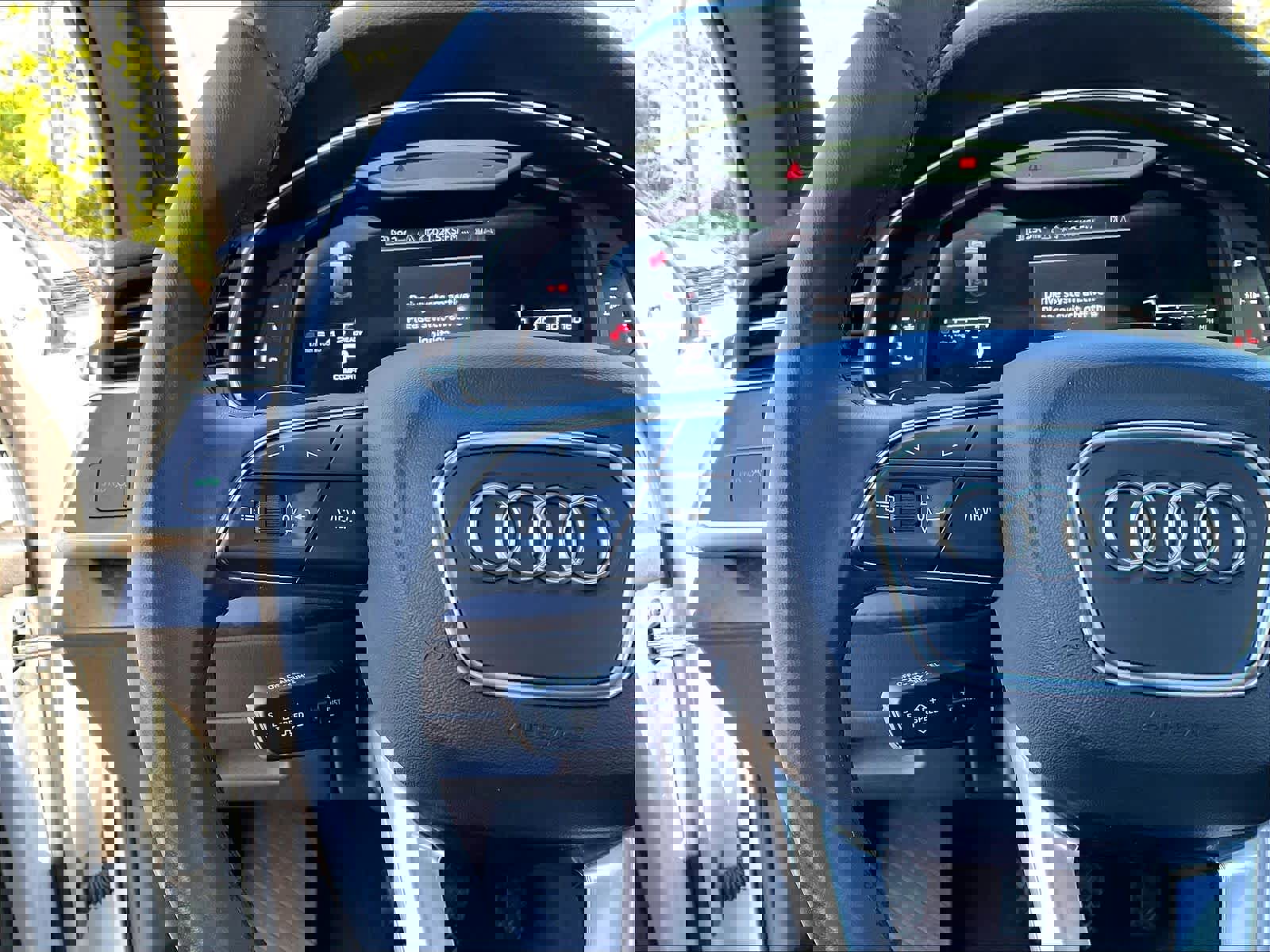 Used 2023 Audi Q7 Premium Plus image 20