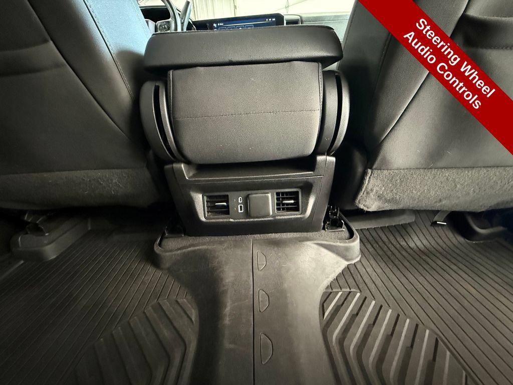 Used 2023 Chevrolet Silverado 1500 LT AWD/4WD image 41